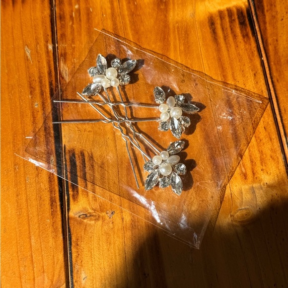 Accessories - Set of 3 Crystal & Pearl Flower Hair Pins – Bridal or Formal Hair Accessories
